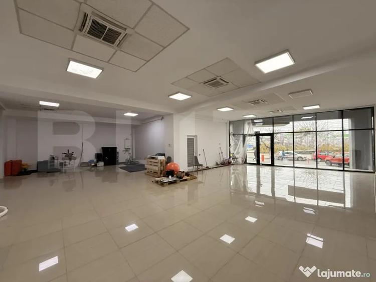 Spațiu comercial, de 156 mp, în Calea Severinului