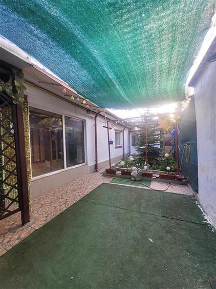 Casă cu 3 camere cu Canalizare în Palas