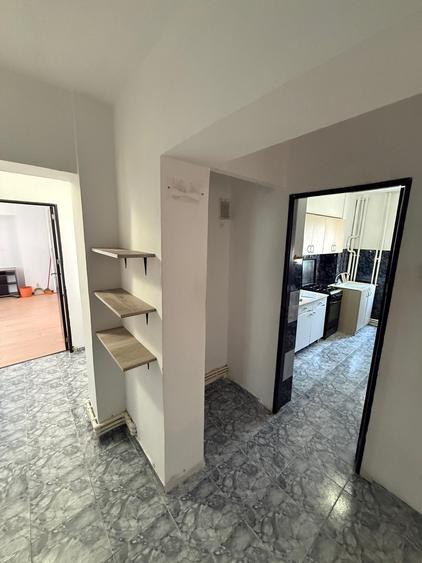 Apartament cu 2 camere decomandat în Gară
