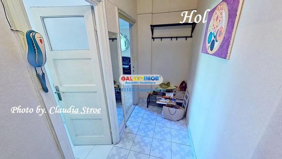 Apartament cu 2 camere semidecomandat, mobilat în Romană