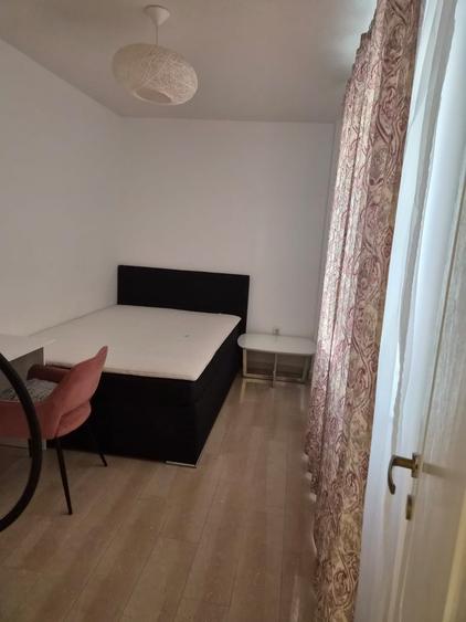 Apartament cu 3 camere decomandat în Sânnicoară