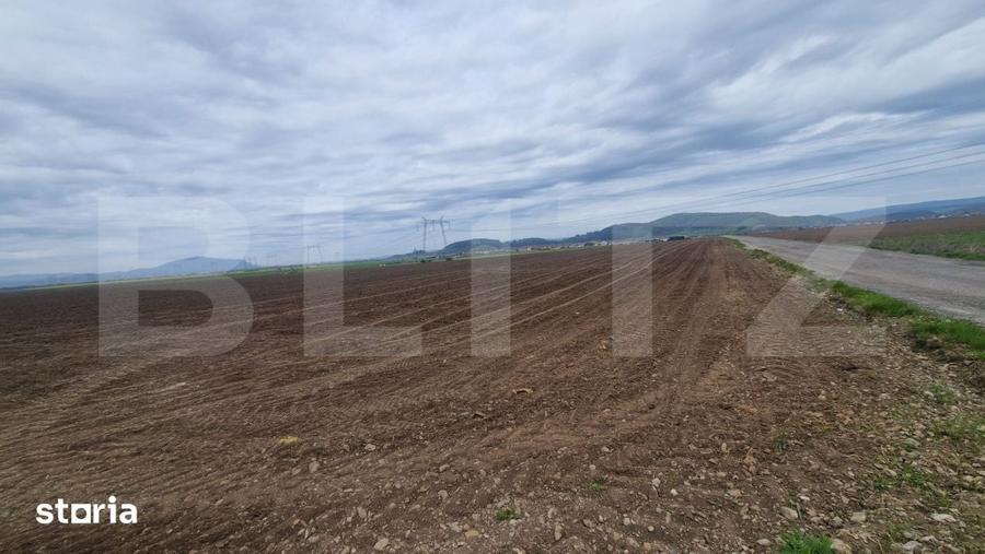 Teren de 18000 mp, în Hărman