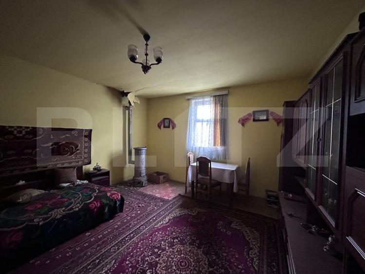 Casă individuală cu 4 camere cu Canalizare în Periferie