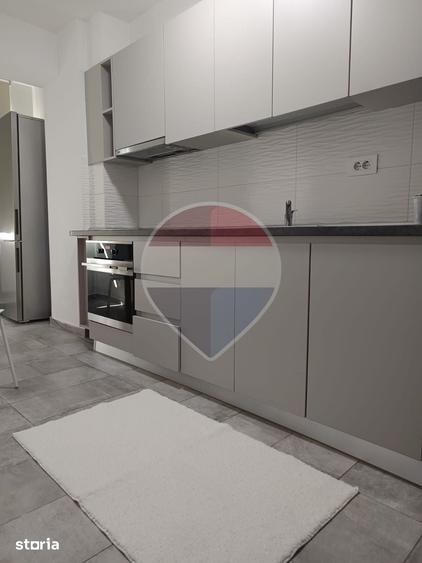 Apartament cu 2 camere semidecomandat în Baza 3