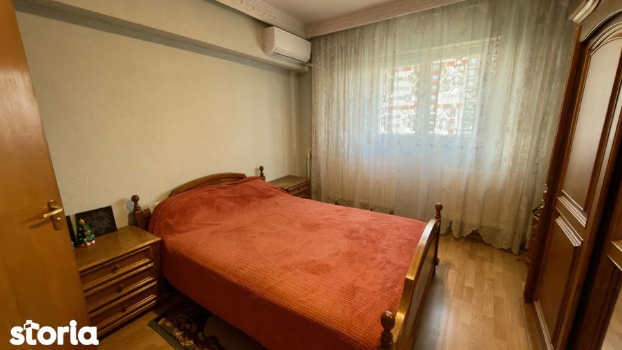 Apartament cu 5 camere decomandat, mobilat în Militari