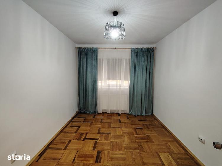 Apartament cu 3 camere în Micro 6
