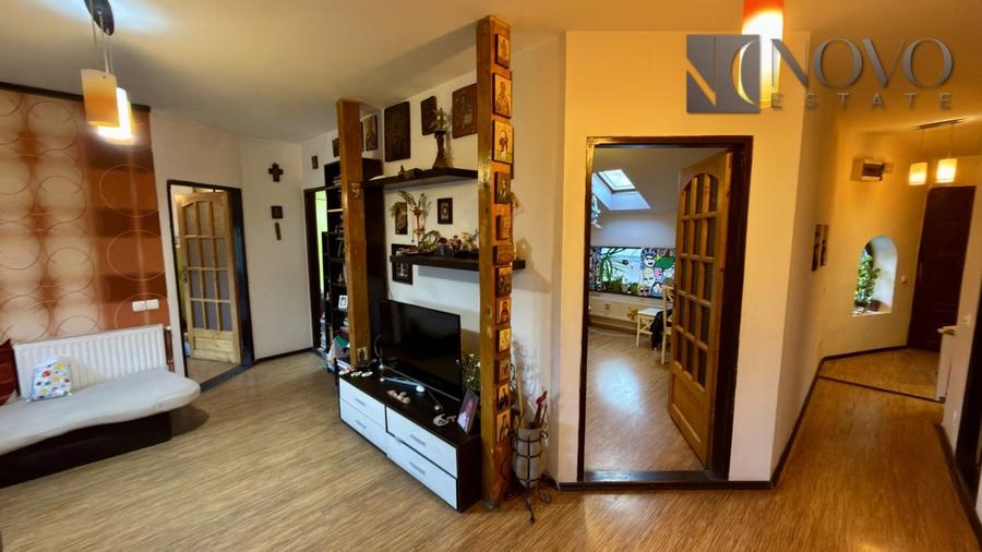 Casă cu 10 camere cu Canalizare în Matei Voievod