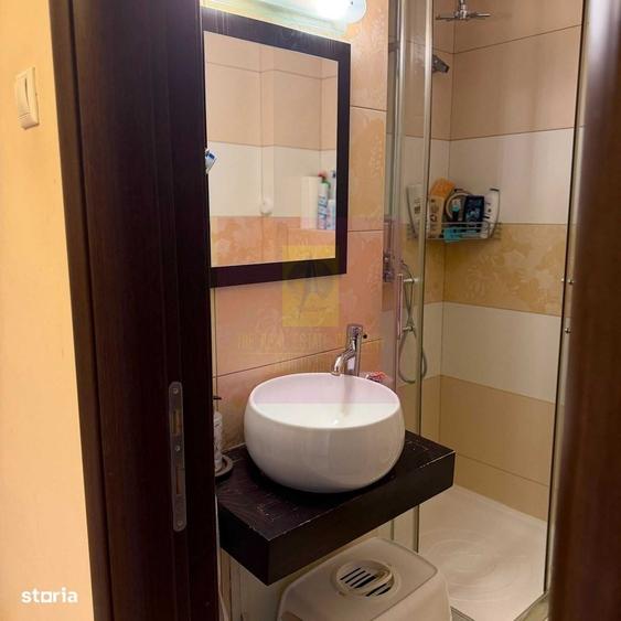 Apartament 4 camere bd Decebal stradal - 1