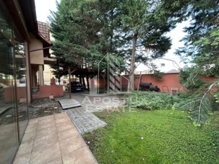 Casă individuală cu 6 camere cu Piscina în Odobescu