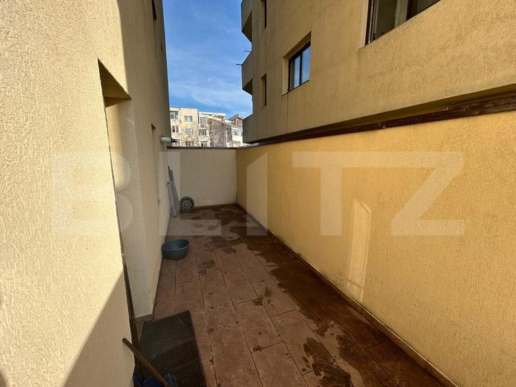 Garsonieră decomandată, mobilată în Cug