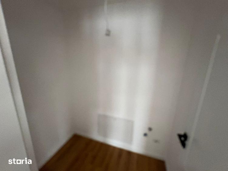 Casă cu 4 camere cu Teren 60 Mp în Titan