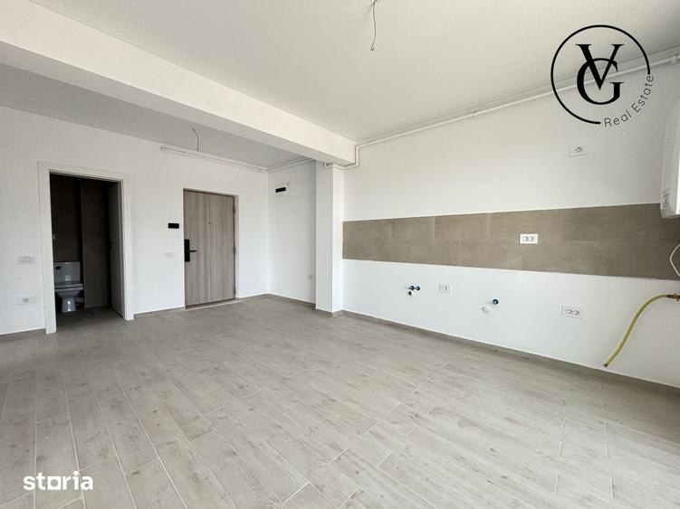 Apartament cu 3 camere semidecomandat în Nord