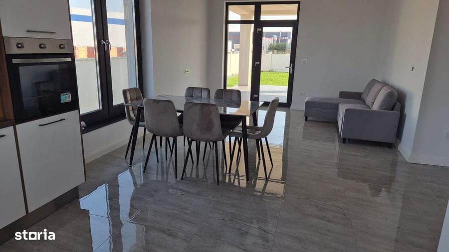 Casă cu 4 camere în Central