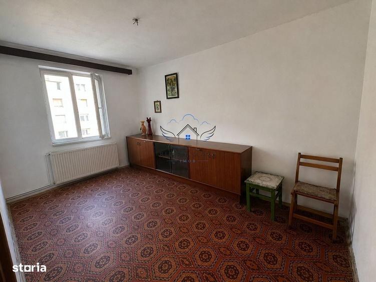 Apartament cu 3 camere decomandat în Griviței