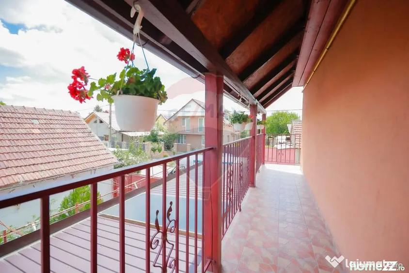 Casă cu 5 camere cu Teren 395 Mp în Central