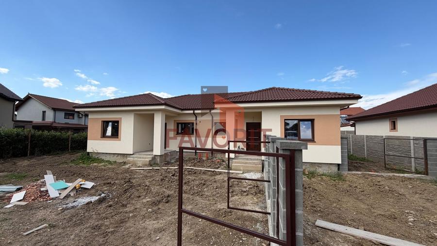 Duplex cu 3 camere cu Canalizare în Moșnița Nouă