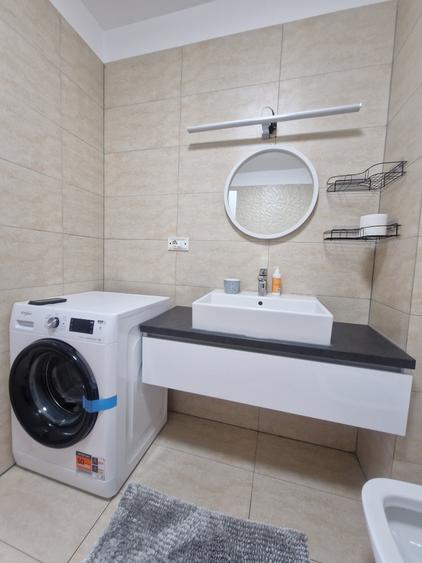 Apartament cu 2 camere decomandat în Aradului