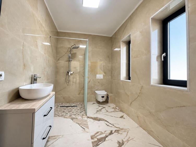 Casă individuală cu 4 camere cu Canalizare în Tărlungeni