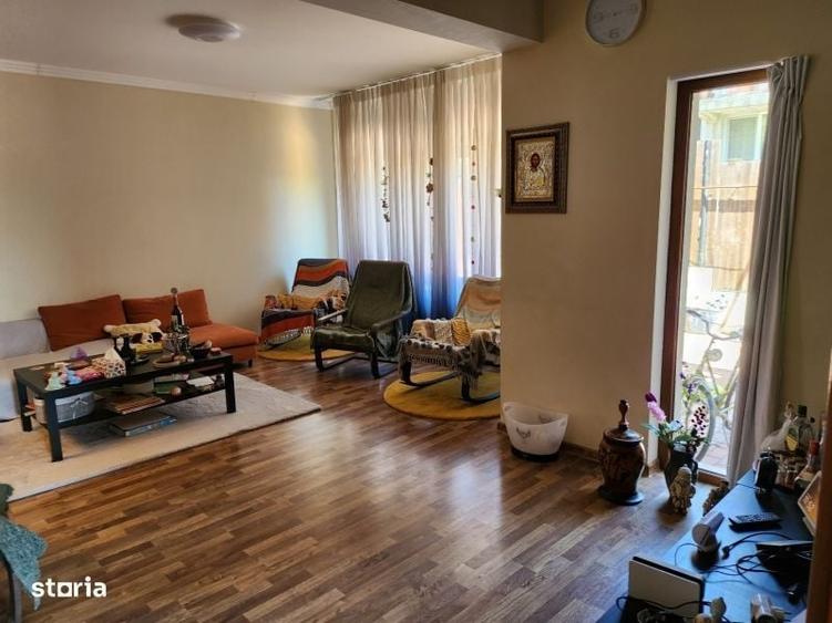 Casă cu 4 camere cu Teren 300 Mp în Dragomirești-Vale