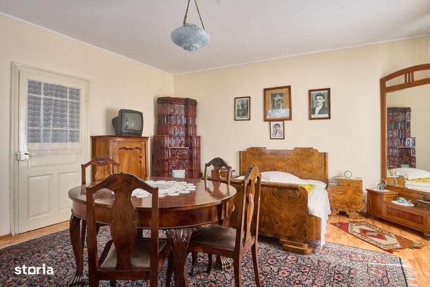 Casă cu 4 camere în Valea Mare