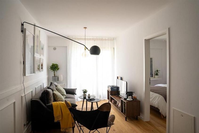 Apartament cu 2 camere semidecomandat, mobilat în Aviației