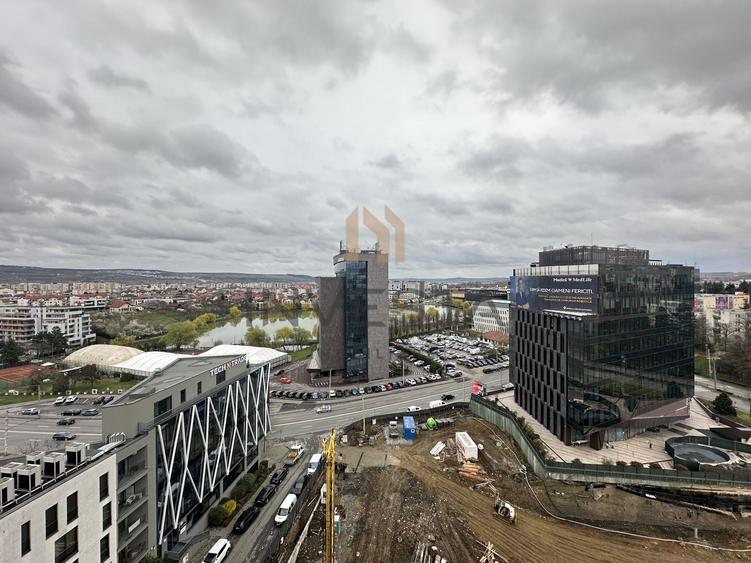 Apartament cu 4 camere semidecomandat, mobilat în Gheorgheni