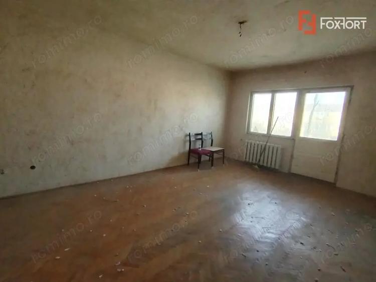 Apartament cu 2 camere decomandat în Dâmbovița