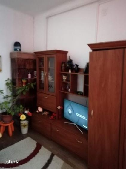Casa 3 camere . - 1