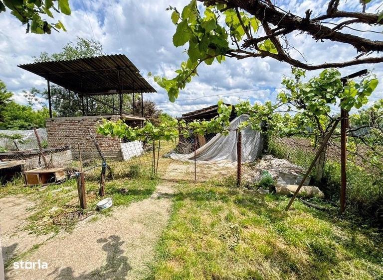 Casă cu 3 camere în Central