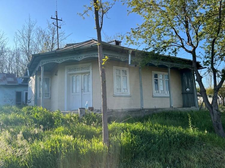 Teren Construcții intravilan de 3037 mp, în Rediu