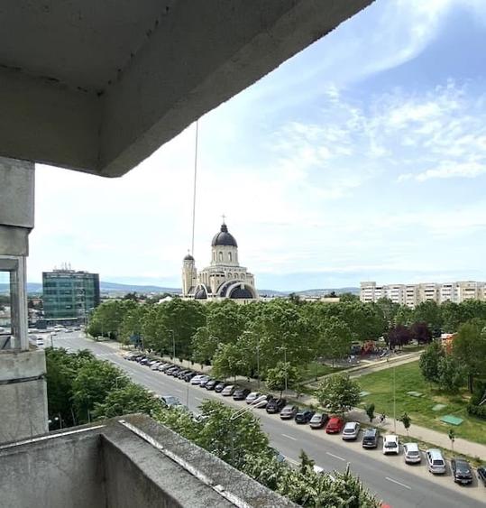 Apartament cu 2 camere decomandat, mobilat în Ultracentral