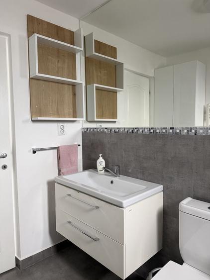 Inchiriez apartament cu 2 camere - 1