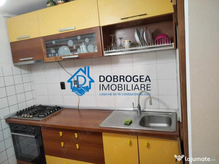 Apartament cu 3 camere decomandat în E3