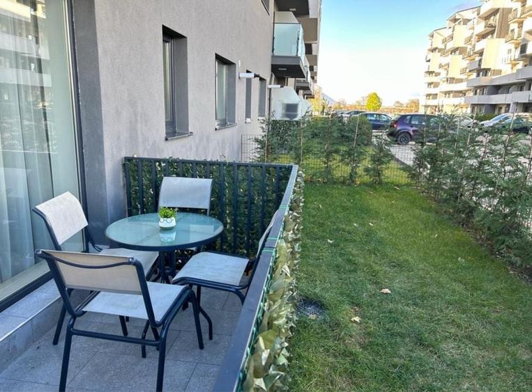 Apartament cu 2 camere semidecomandat în Sânpetru