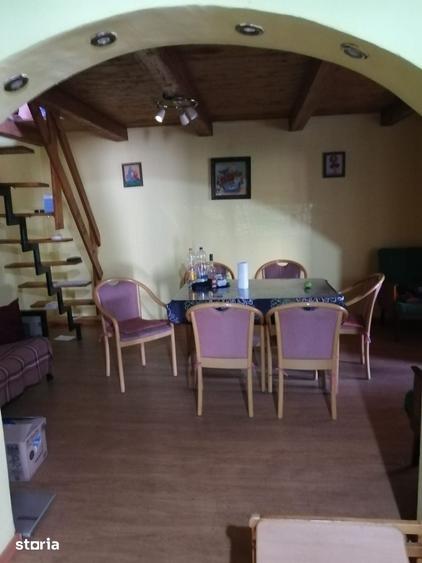 Casă cu 4 camere cu Teren 1560 Mp în Mișca