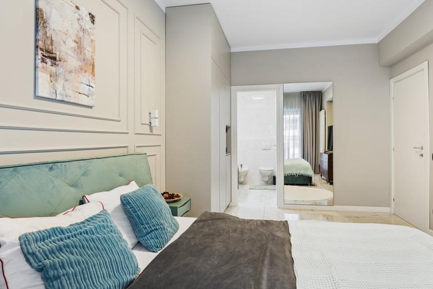 Apartament cu 2 camere semidecomandat, mobilat în Mamaia-Sat