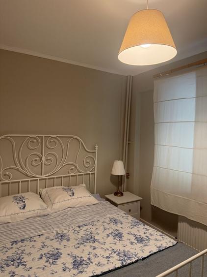 Apartament cu 2 camere semidecomandat, mobilat în Victoriei