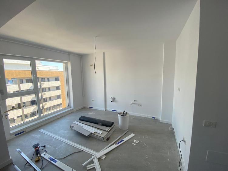 Penthouse cu 3 camere decomandat în Berceni