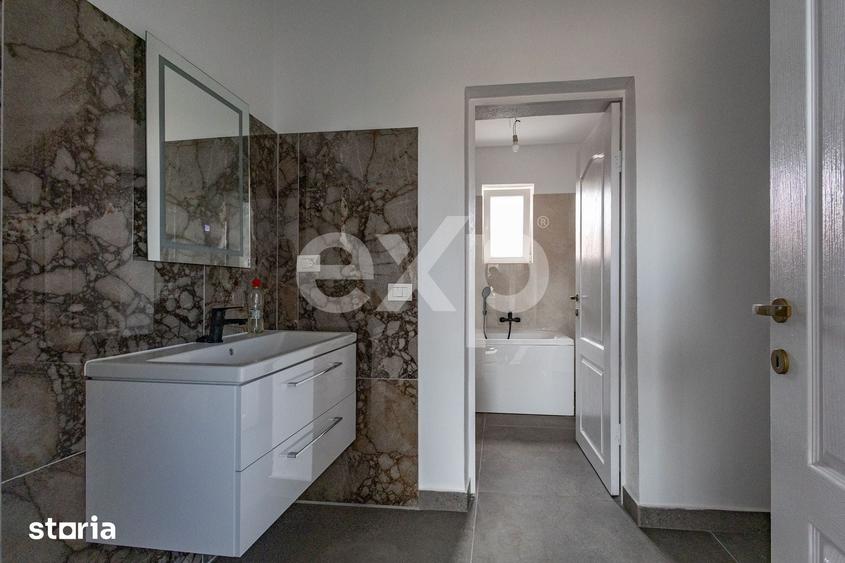 Casă cu 3 camere cu Teren 480 Mp în Sânmihaiu Român