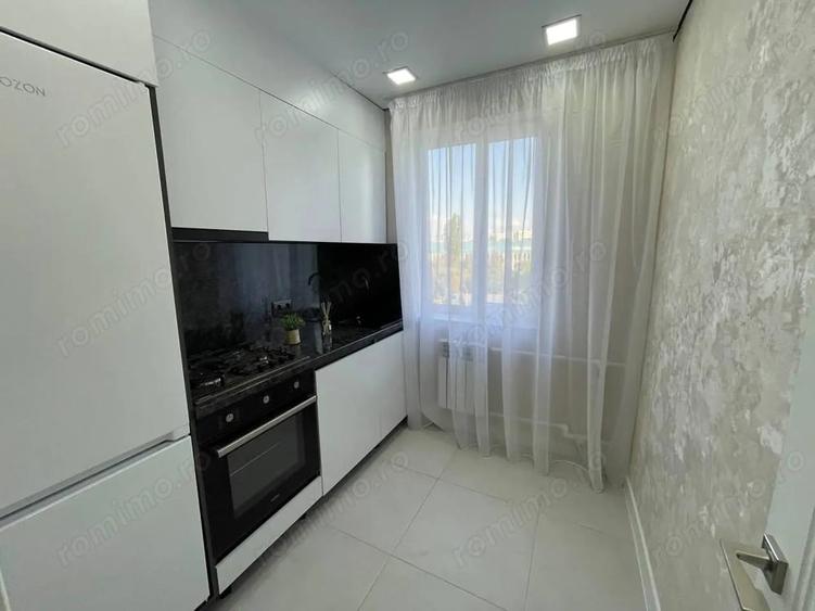 Apartament cu 2 camere decomandat în 1 Mai