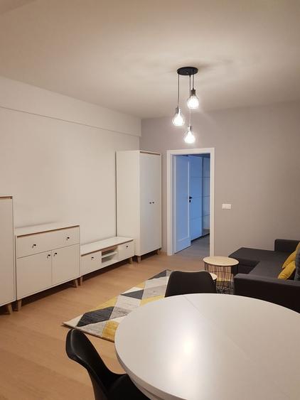 Apartament cu 2 camere semidecomandat în Central