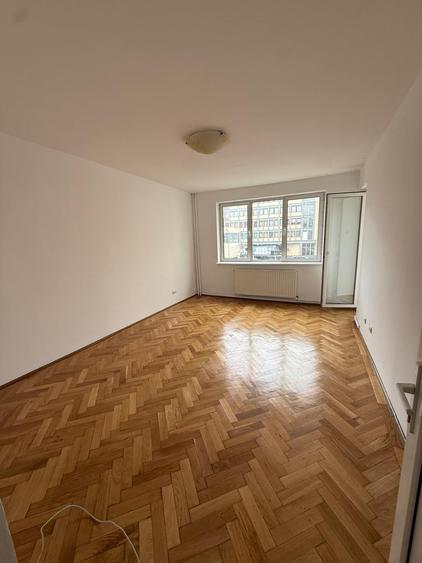Apartament cu 2 camere în Centrul Civic