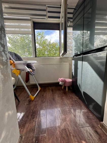 Apartament cu 2 camere decomandat, mobilat în Buzaului