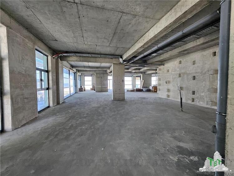 Spațiu comercial, de 208 mp, în Exterior Nord