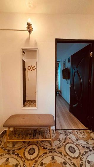 Apartament cu 2 camere decomandat în Parcul Carol