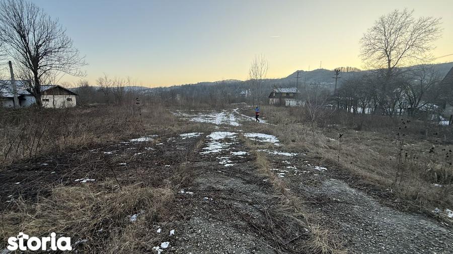 Teren de 10834 mp, în Dumbrăvești