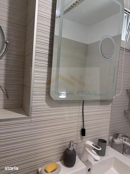 Apartament cu 4 camere decomandat în Titan