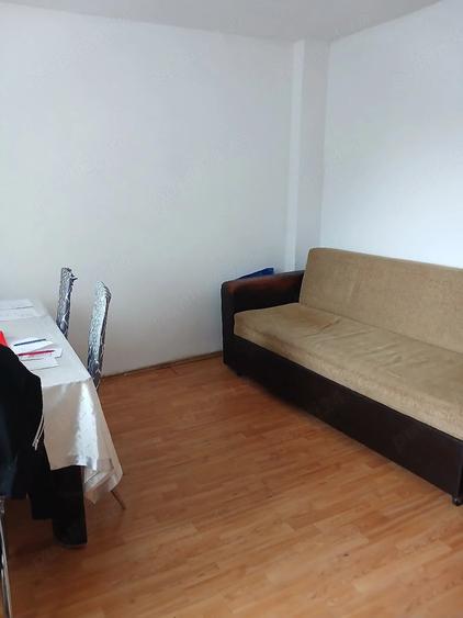 Casă cu 3 camere cu Teren 60 Mp în Constructorilor