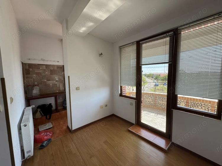 Casă cu 6 camere cu Teren 1768 Mp în Becicherecu Mic