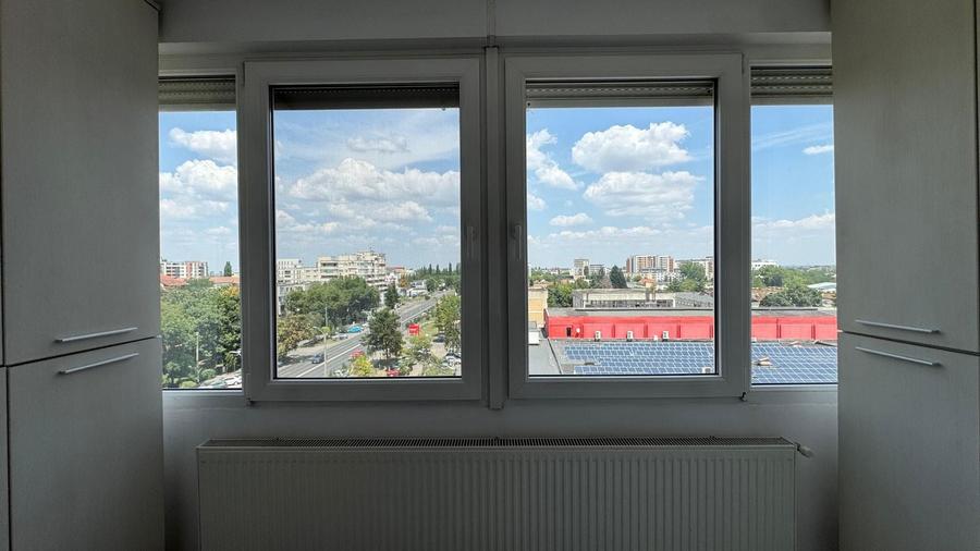 Apartament cu 3 camere, mobilat în Aradului